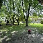 Liget Ueduelopark 3*
