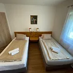 アパートホテル Liget Ueduelopark Fonyód