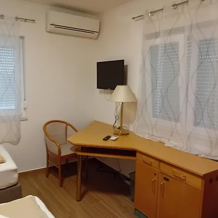 Liget Ueduelopark Aparthotel 3*