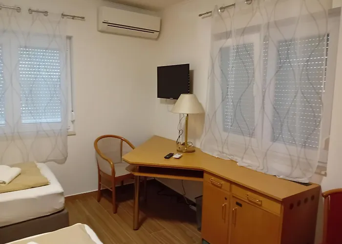 Liget Ueduelopark Aparthotel 3*